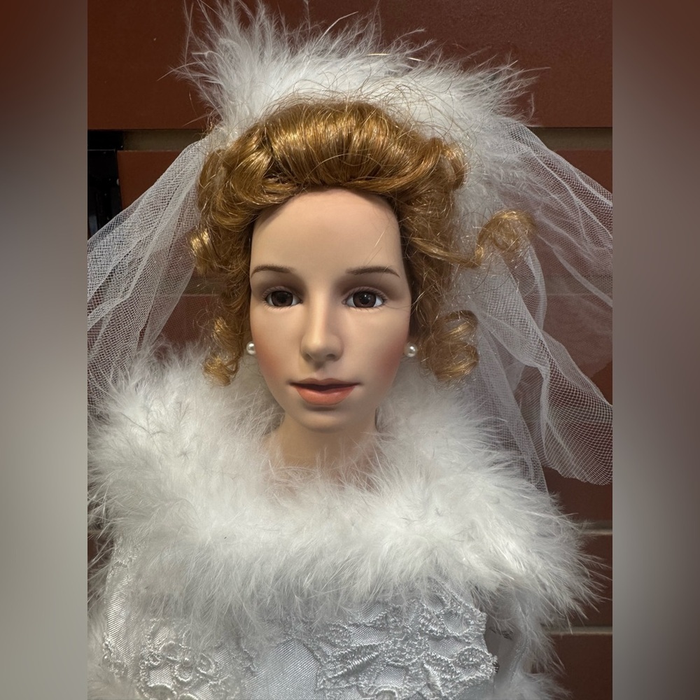 White Bridal Doll with Veil and Lace - Picture 4 of 13